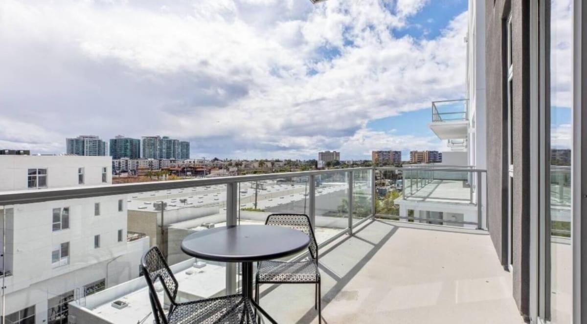 Apartment Spacious 2 Bedroom Penthouse With Patio And Amazing Views In Venice And Marina Del Rey *